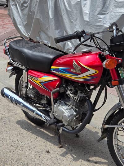 Honda 125 model 2018/2019 Lahore number