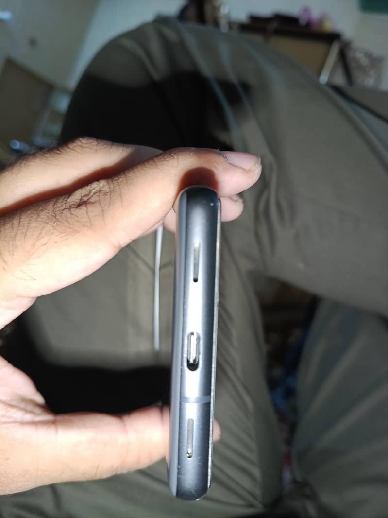 Google Pixel 7a 4