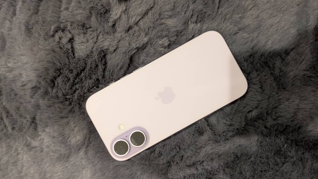 Apple iPhone 17 1