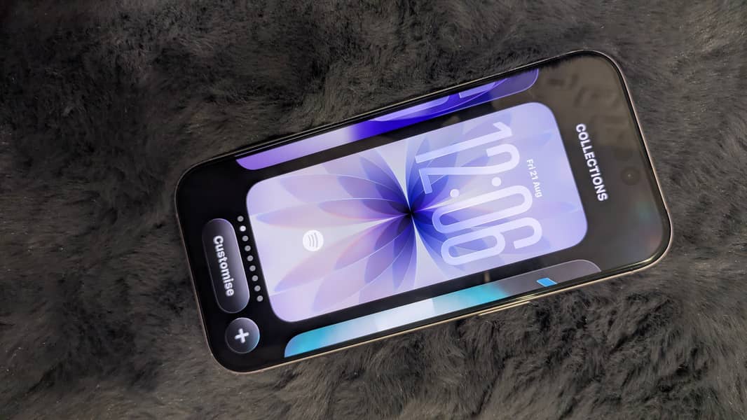 Apple iPhone 17 5