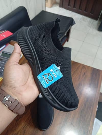 Imported sneakers 3299