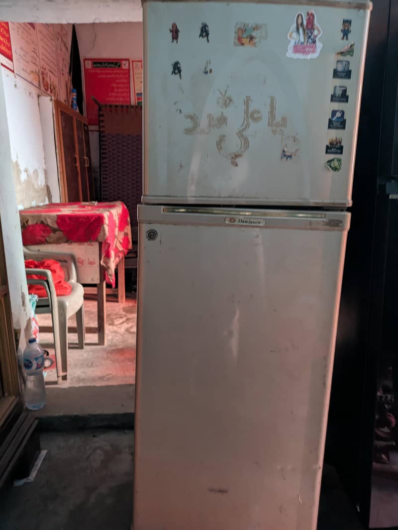 DAWLANCE FRIDGE 1