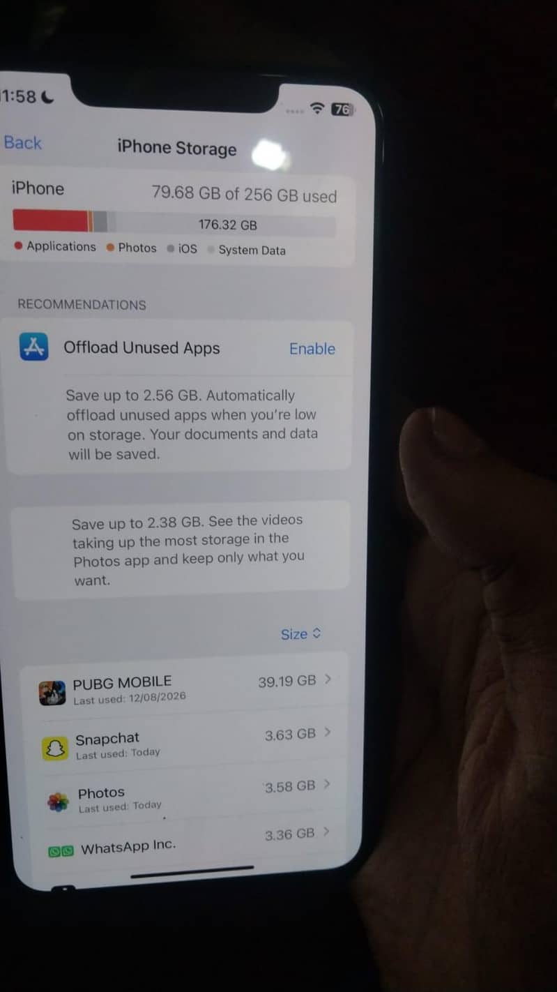 iphone xs 4