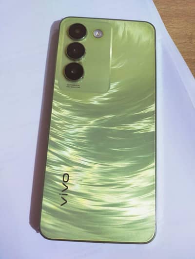 Vivo Y100