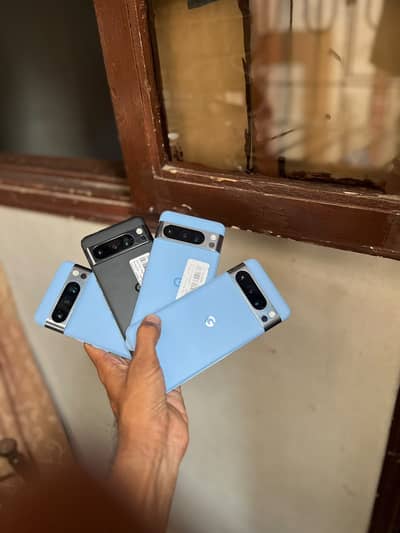 Google Pixel 8 Pro