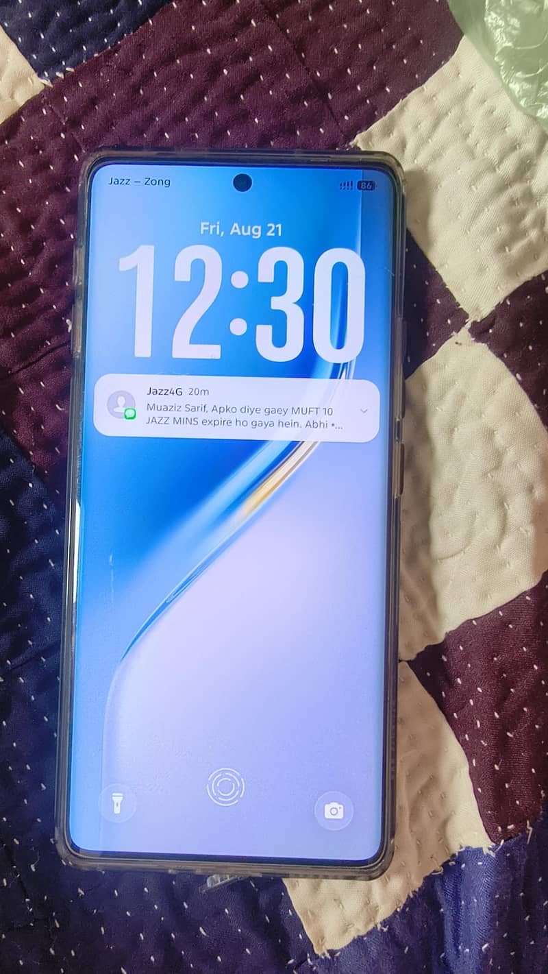 Tecno CAMON 40 Pro 0