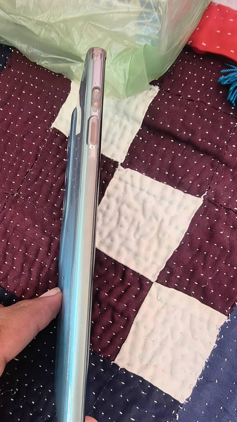 Tecno CAMON 40 Pro 2