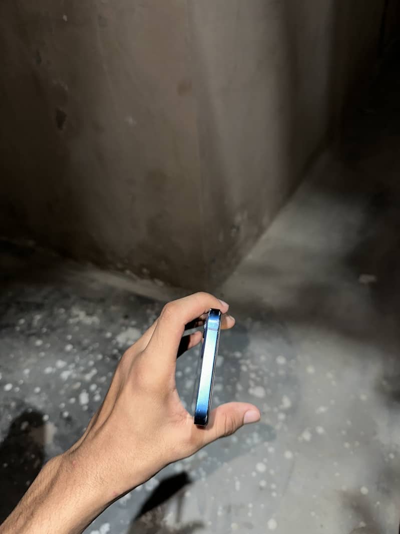 iPhone 12. exchange possible 1