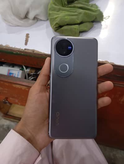 Vivo V50 Lite
