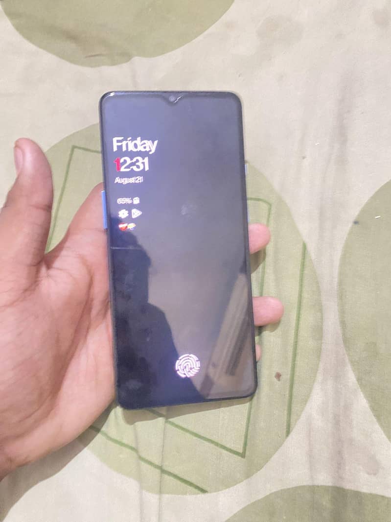 One Plus 7T 4