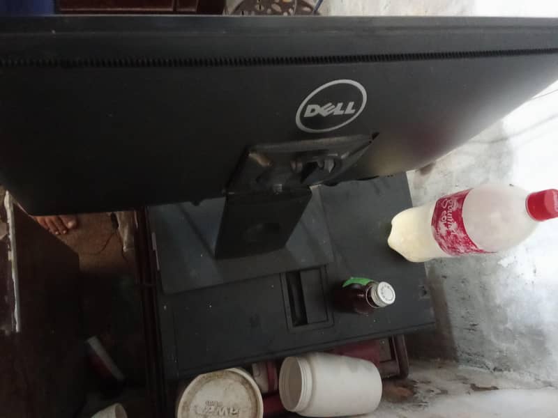 Dell LED 22 inch widescreen 1