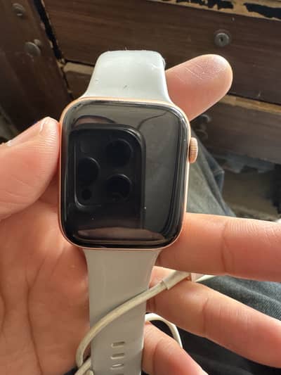 Apple series 5