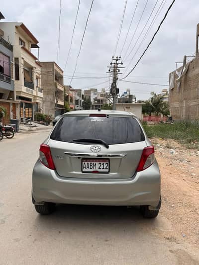 Toyota Vitz 2013