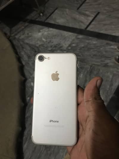 Apple iPhone 7
