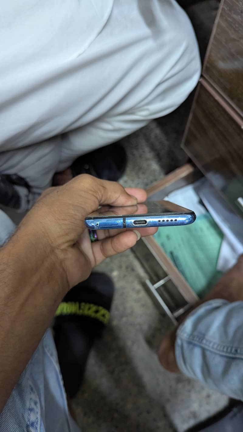 One Plus 7T 3