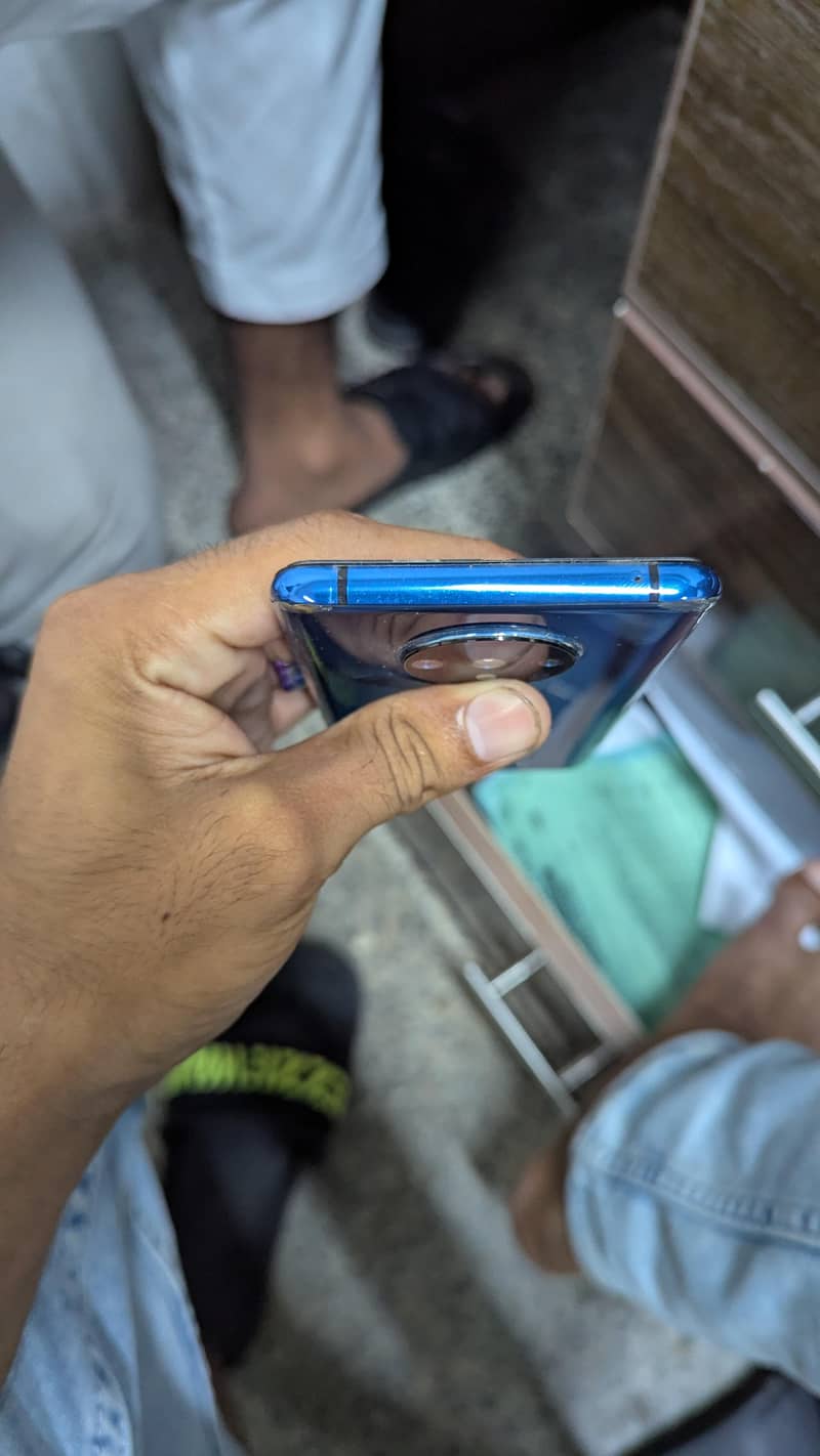 One Plus 7T 4