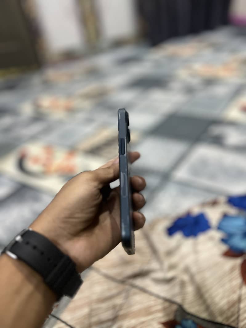 Apple iPhone 14 6