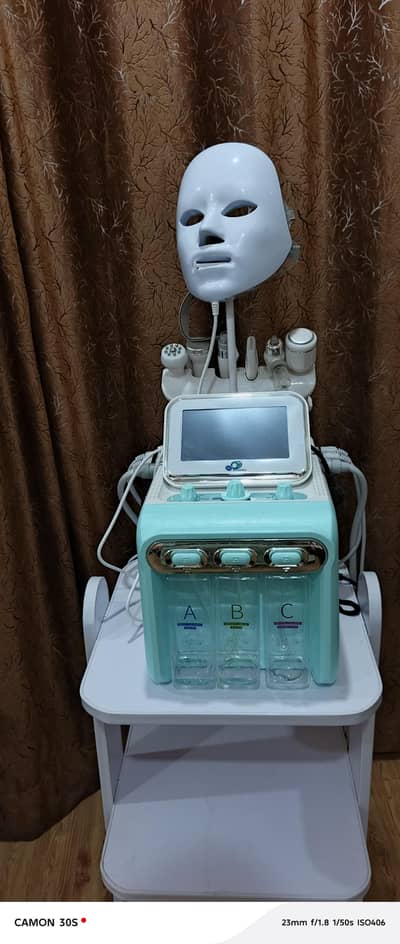 Hydra facial 7in1 machine