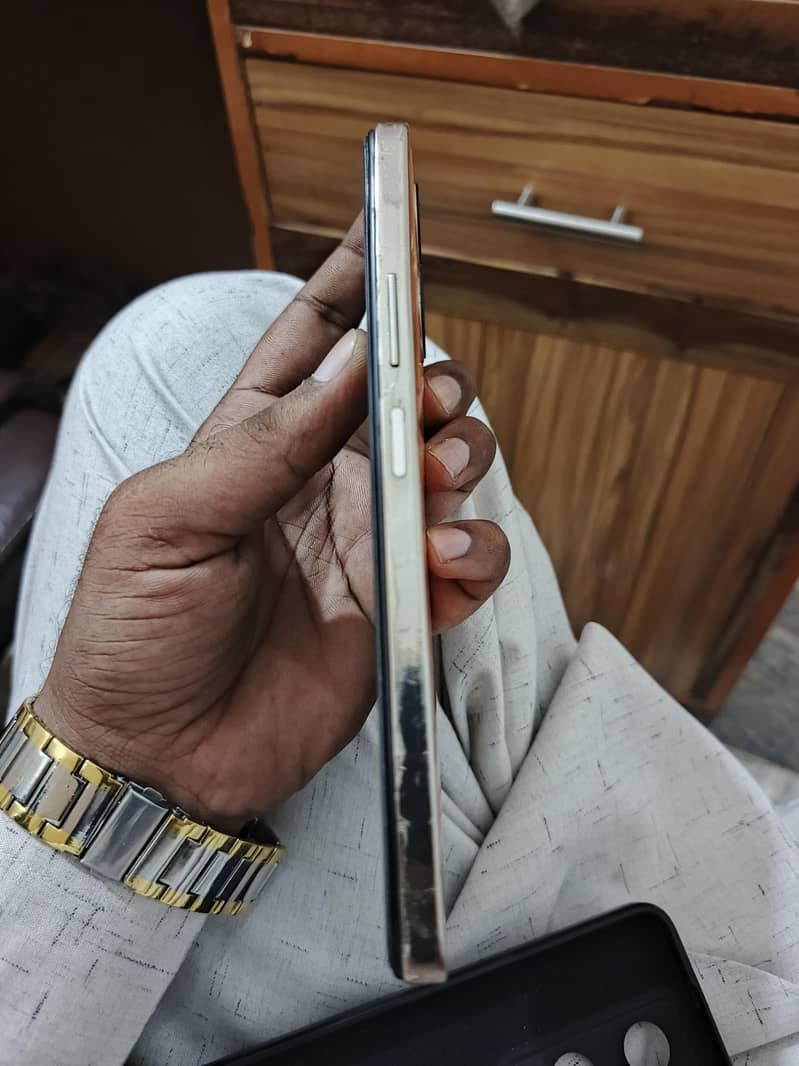 Infinix Note 30 1