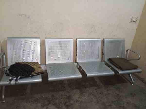 4 seater bench 0