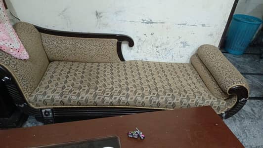 wooden diwan