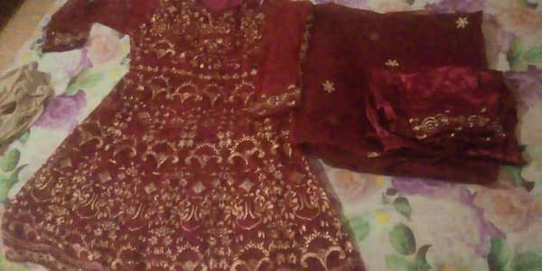 3 piece stitch frok full  embroided only 1 time wear