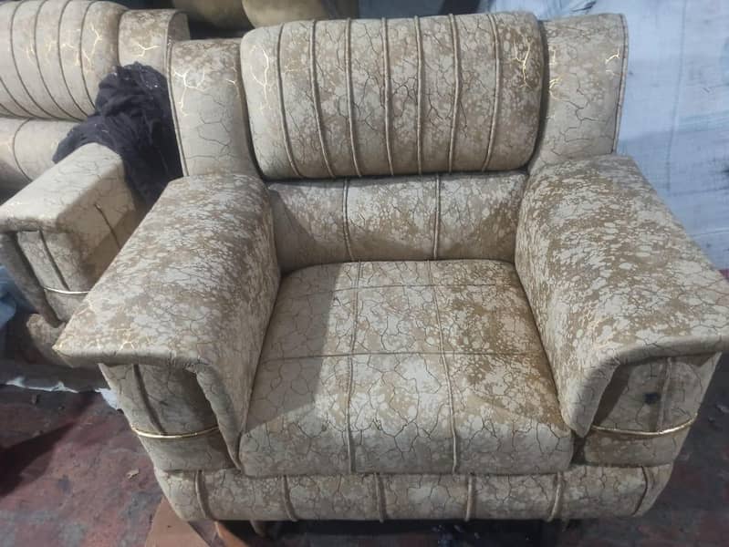 Premium Sofa Available 0