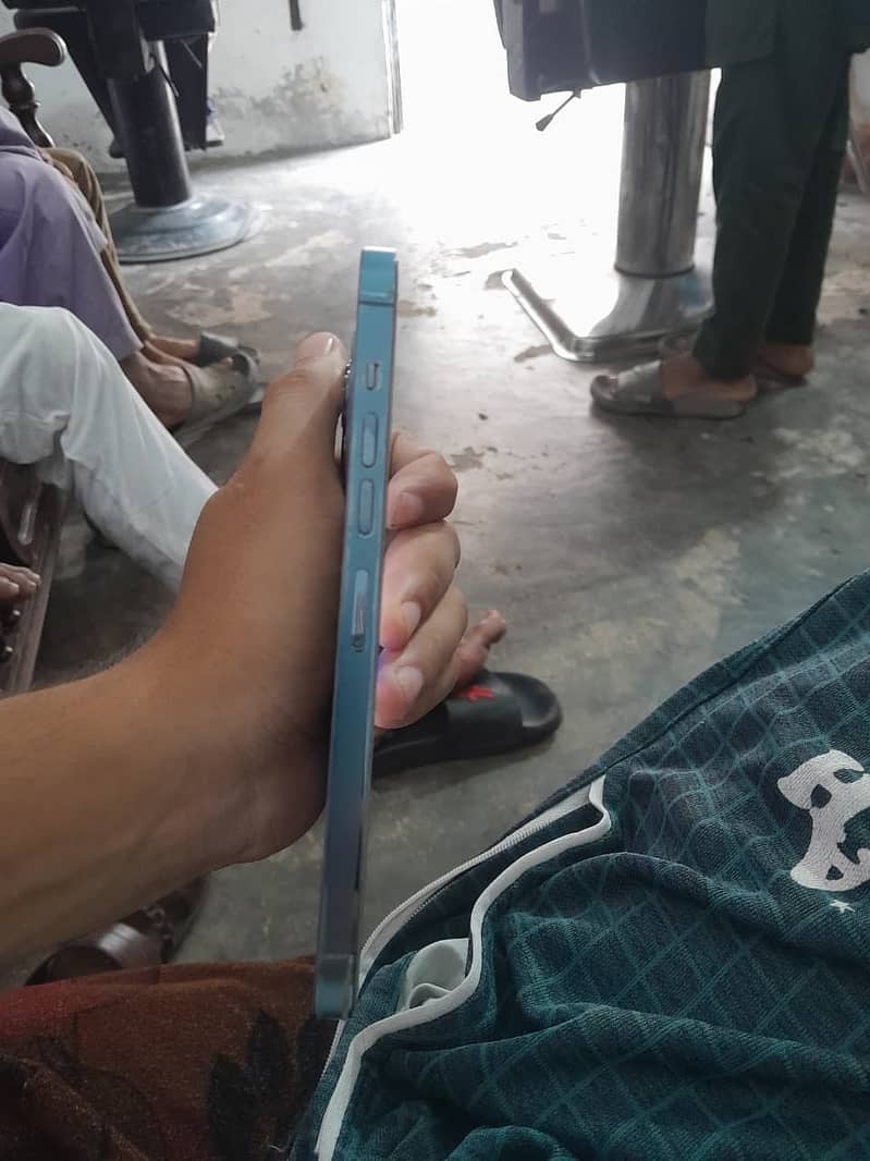 Apple iPhone 13 Pro max 1