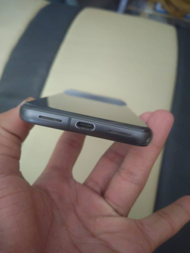 Google Pixel 8 3