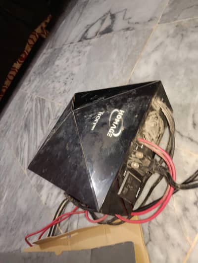 1000 watts Homage UPS 9/10 Condition