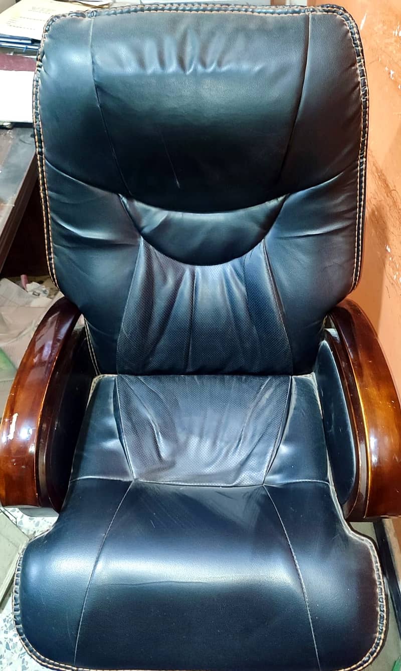 Executive Chairs 0