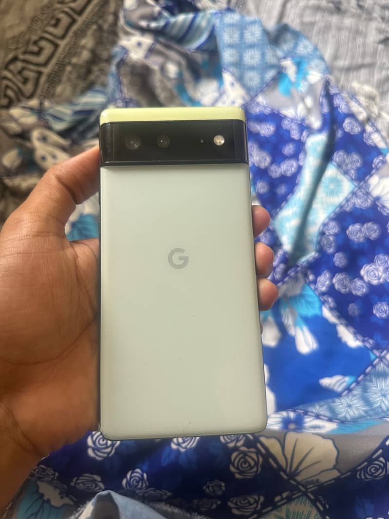 Google Pixel 6 4
