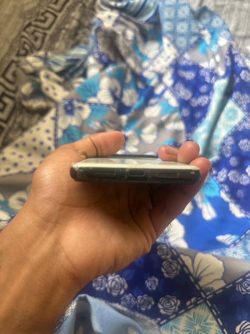 Google Pixel 6 5