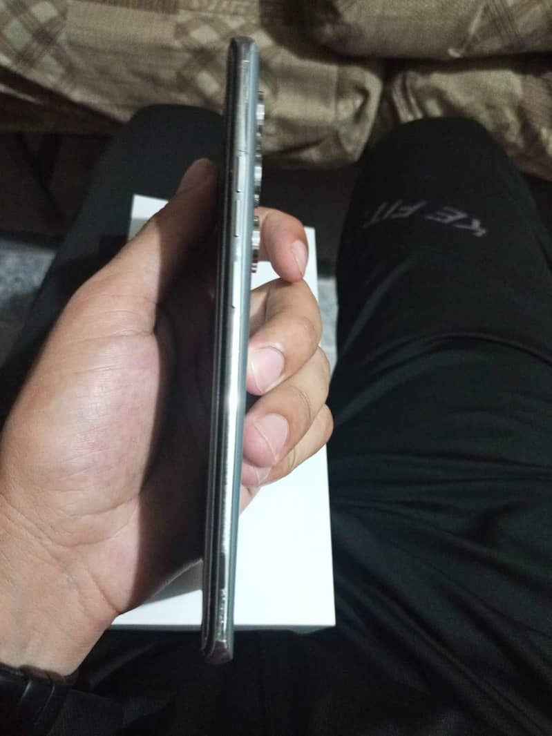 Tecno CAMON 40 Pro 1