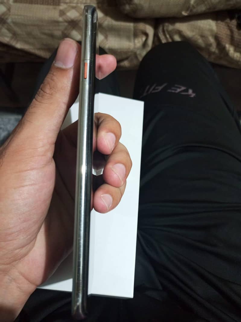 Tecno CAMON 40 Pro 3