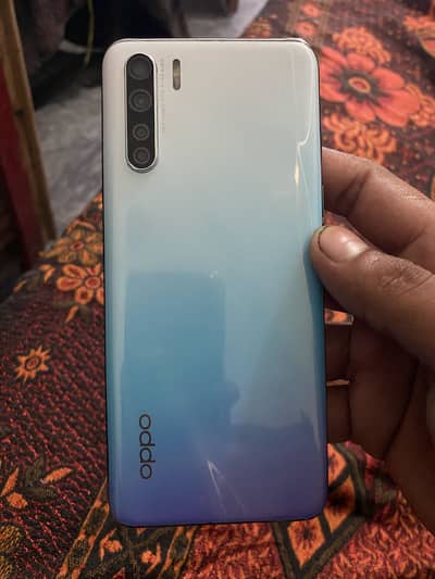 OPPO f15 8/256 GB