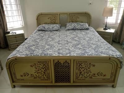 deco paint king size bed with spring mattress for sale