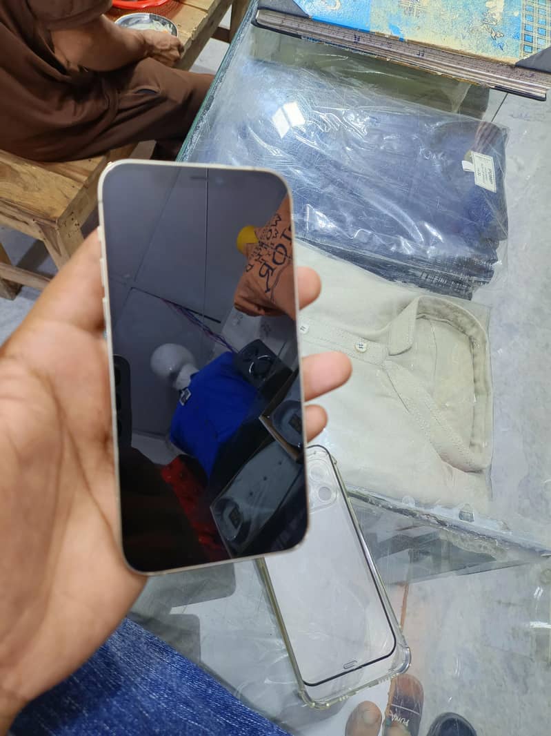 Apple iPhone 12 Pro 1