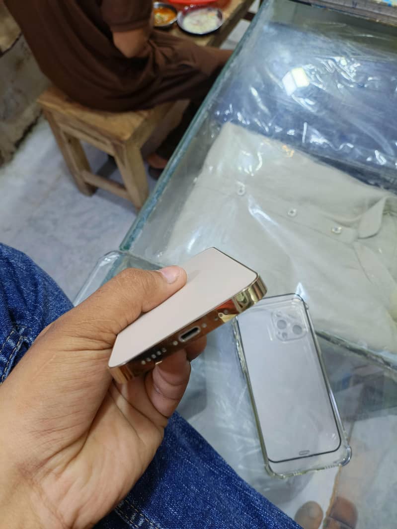 Apple iPhone 12 Pro 5