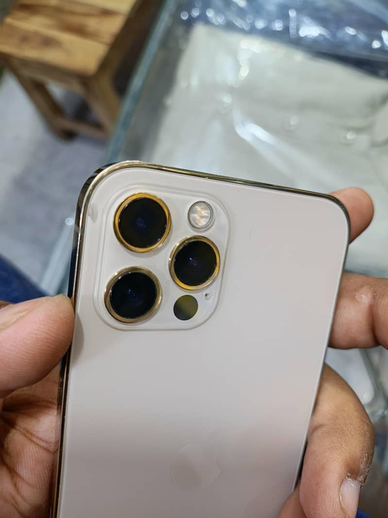 Apple iPhone 12 Pro 7