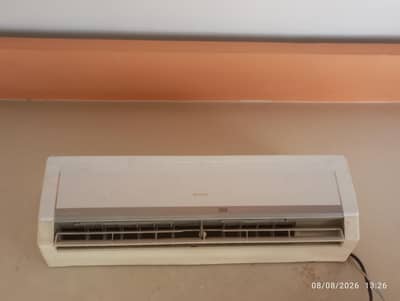 gree 1tan DC inverter AC for sale