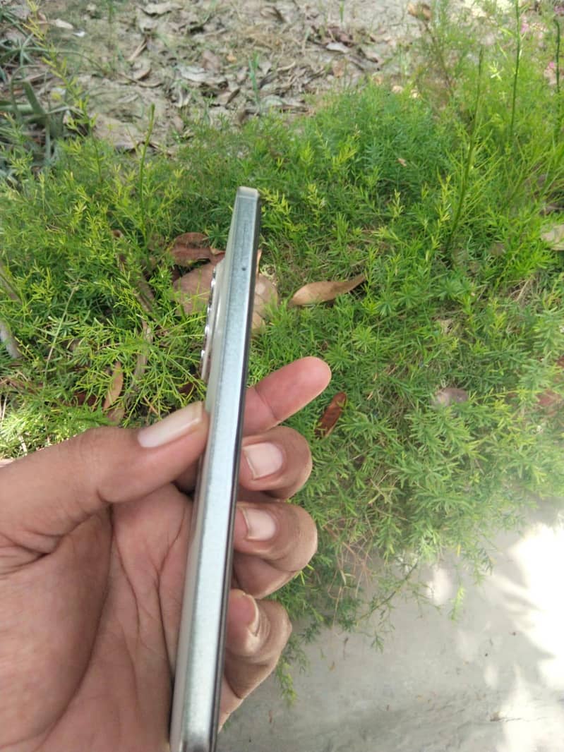Tecno SPARK 30 Pro 3