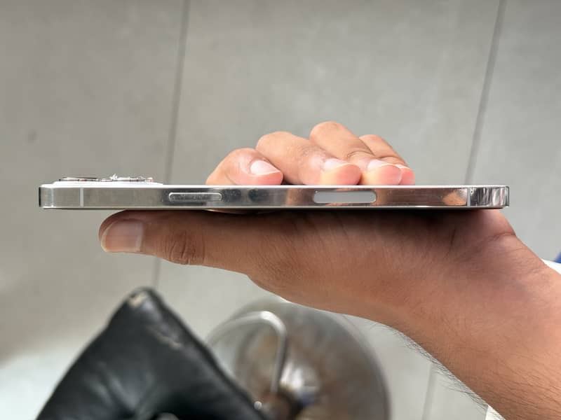 Apple iPhone 12 Pro Max 5