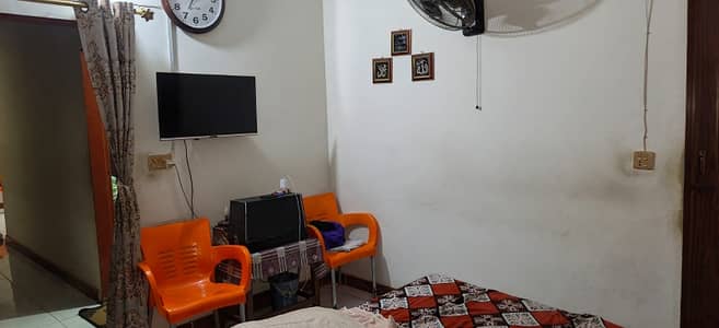 A Prime Location Upper Portion Of 108 Square Yards In Nazimabad 3