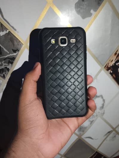 Samsung Mobile J5
