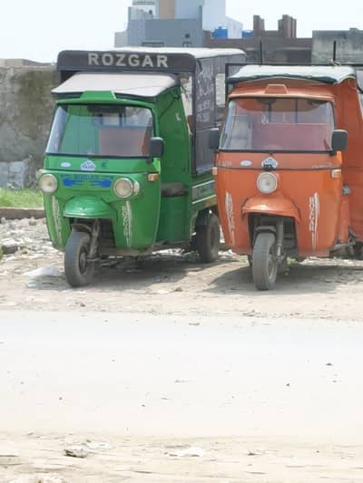 rozgar loder rickshaw green total original brand new like conditions