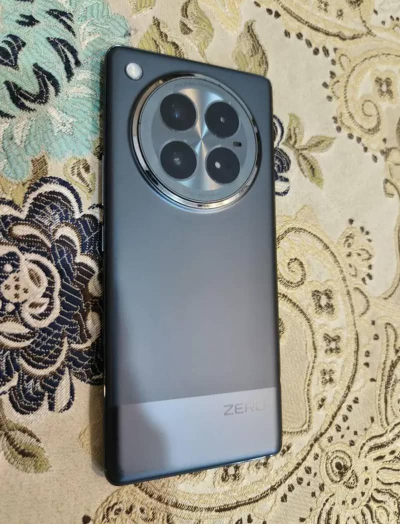 Infinix Zero 40 4