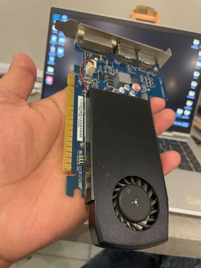 2GB Graphics Card with VGA Connector – Fresh Condition | Lahore