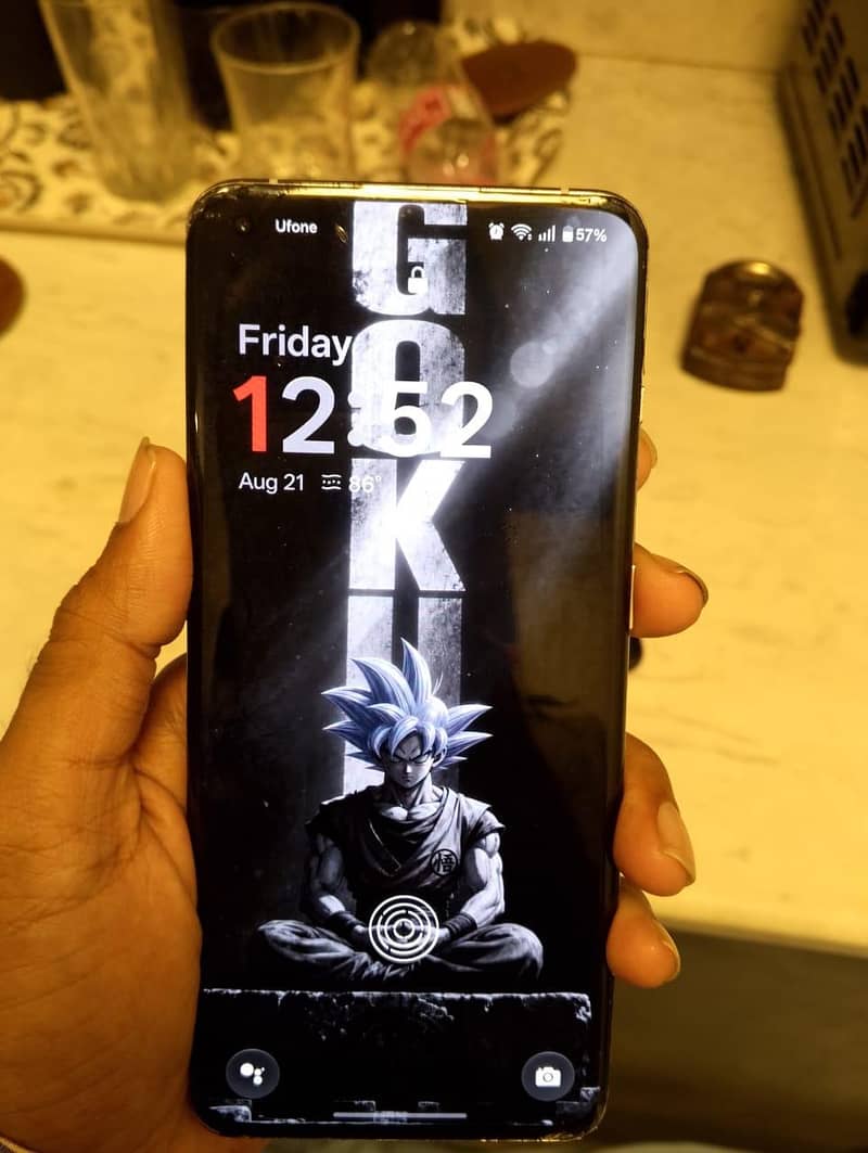 One Plus 10 Pro 6