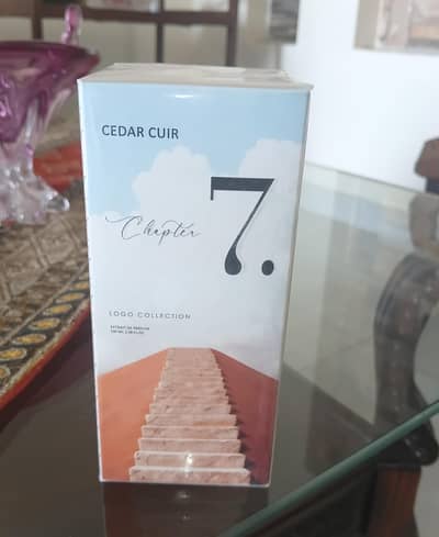LOGO CEDAR CUIR PERFUME